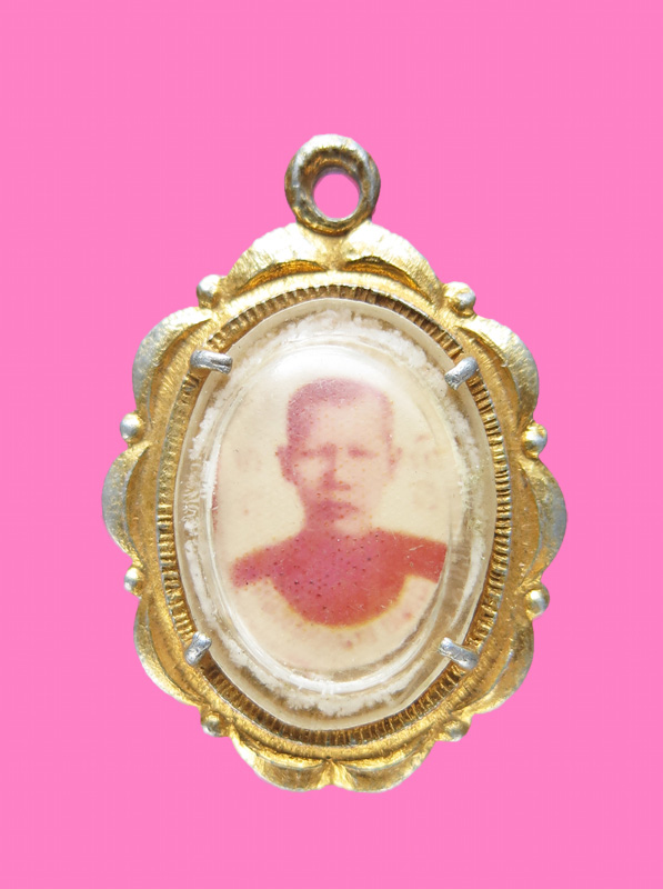 ล็อกเก็ตหลวงพ่อ วัดวิจิตรการนิมิตร(วัดหนัง) หลังหลวงพ่อดำ ปี ๑๘