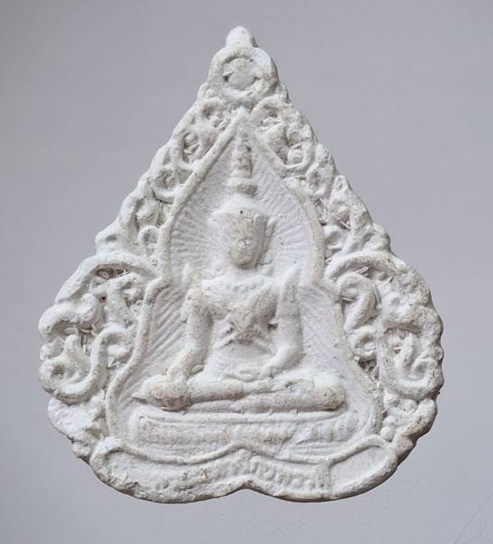 พระผงจักรพรรดิ์ หลวงตาม้า วัดถ้ำเมืองนะ จ.เชียงใหม่