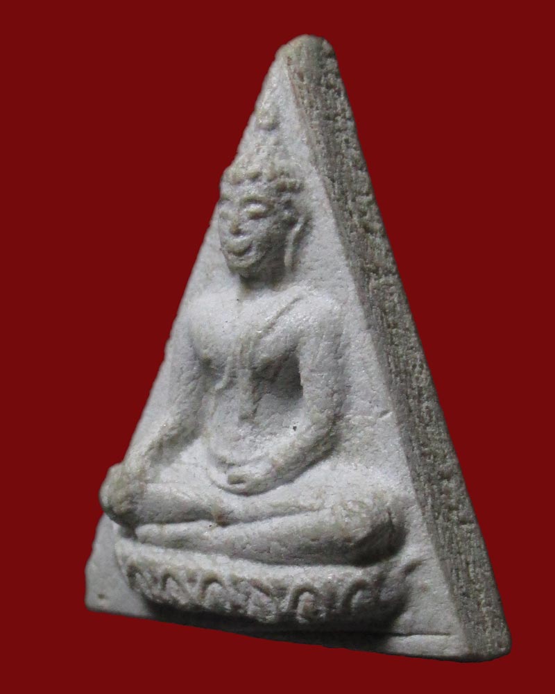 พระนางพญาฟ้าผ่า หลวงปู่จ้อย วัดหนองน้ำเขียว จ.ชลบุรี ปี24