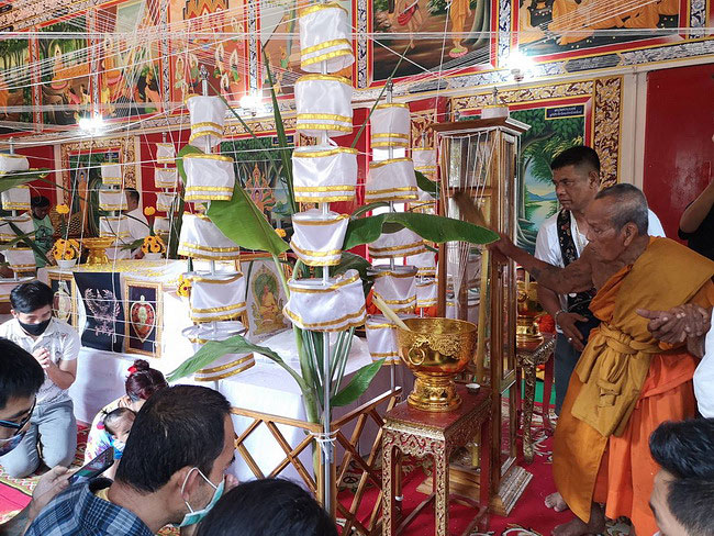 พญาครุฑ หลวงพ่อพัฒน์ วัดห้วยด้วน จ.นครสวรรค์ รุ่นรวยหมื่นล้าน ปี2563 เนื้อทองแดง 