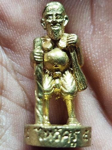 วัดบางสมัคร จ.ฉะเชิงเทรา รูปหล่อชูชกมหาลาภ หลวงพ่อฟู  รุ่นไหว้ครู ปี2553