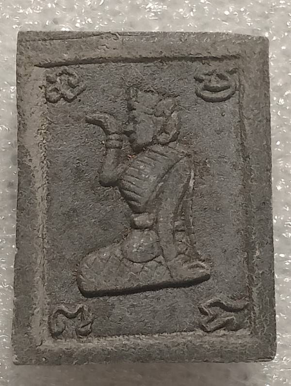 ปู่เจ้าสมิงดำ หลังนางกวัก เนื้อผง 