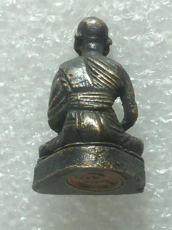 รูปหล่ออุดกริ่ง หลวงพ่อขวัญ ปวโร วัดบ้านไร่ พิจิตร 