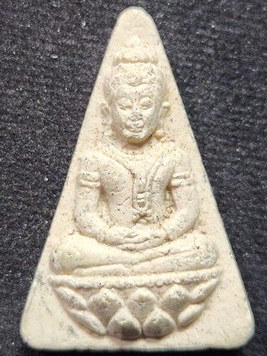วัดสุนีย์ศรัทธาธรรม จ.ฉะเชิงเทรา พระผง ยันต์สุนีย์ 