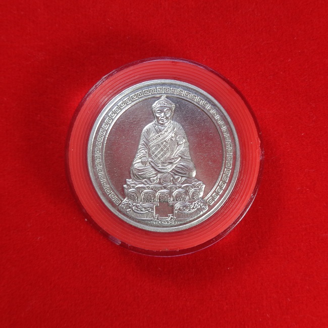เหรียญไต้ฮงกง พิมพ์ 2 หน้า วัดหัวลำโพง จ.กรุงเทพฯ ปี 2537 เนื้อกะไหล่เงิน ขนาด 3 ซม. สวยครับ