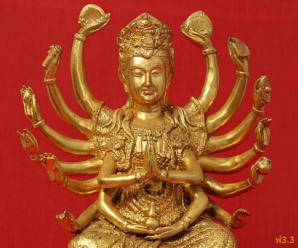 พระบูชากวนอิมพันมือ สูง 15 นิ้ว