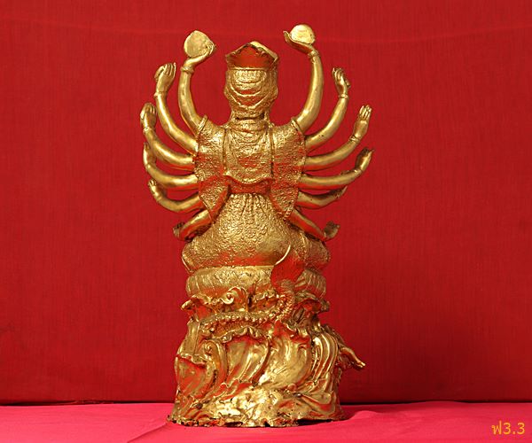 พระบูชากวนอิมพันมือ สูง 15 นิ้ว