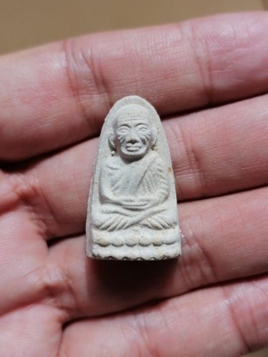 หลวงปู่ทวด แม่ชีบุญเรือน​ เนื้อผง ออกวัดสัมพันธวงศ์​ ปี​ 2506​ เคาะเดียว   