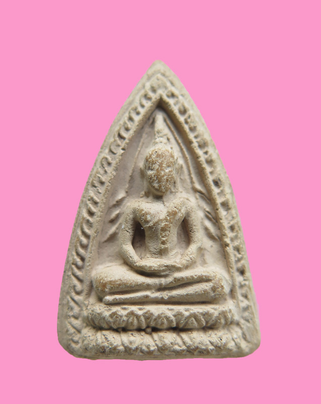 นางพญาพิมพ์เล็ก เนื้อผงผสมแร่เหล็กไหล หลวงพ่อก๋วน วัดตะเคียนทอง ระยอง