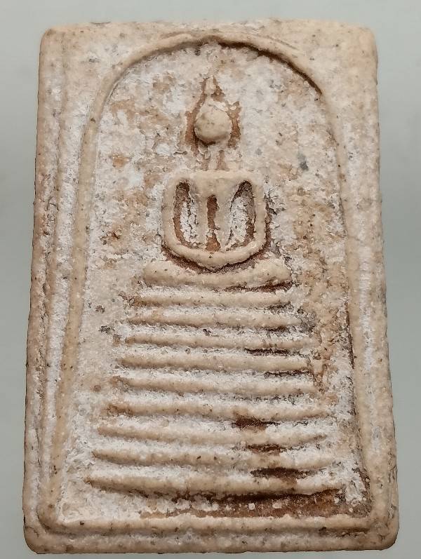 พระสมเด็จ ๙ ชั้น เก่าๆ 