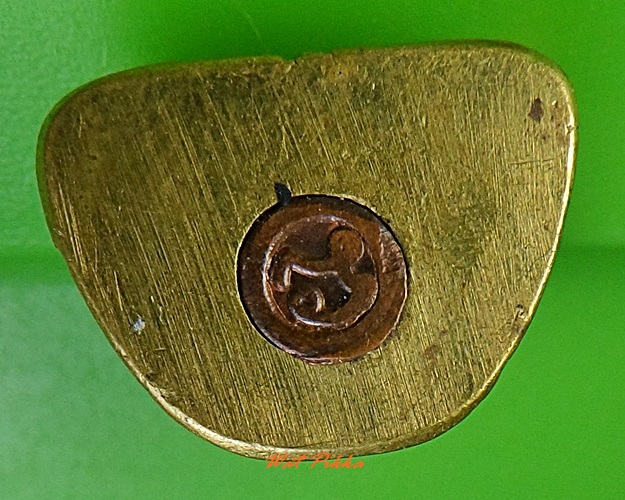 รูปหล่อหลวงปู่อ้าว วัดสนามชัย อ่างทอง .3697.