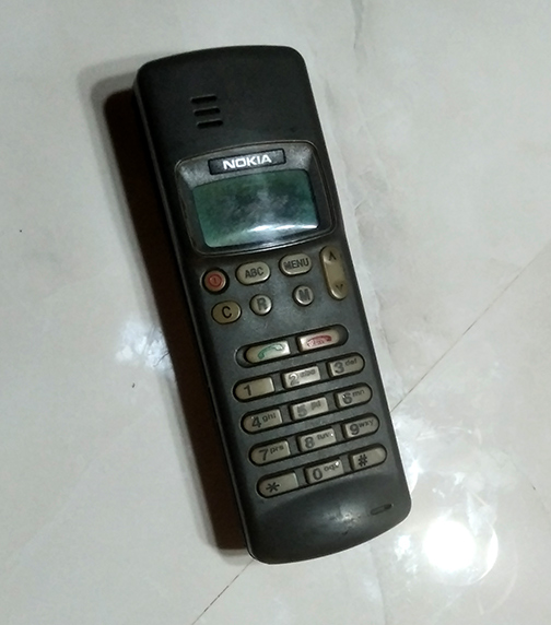มือถือ NOKIA รุ่นเก่า โบราณ ตัวแรก เอาไว้สะสมครับ