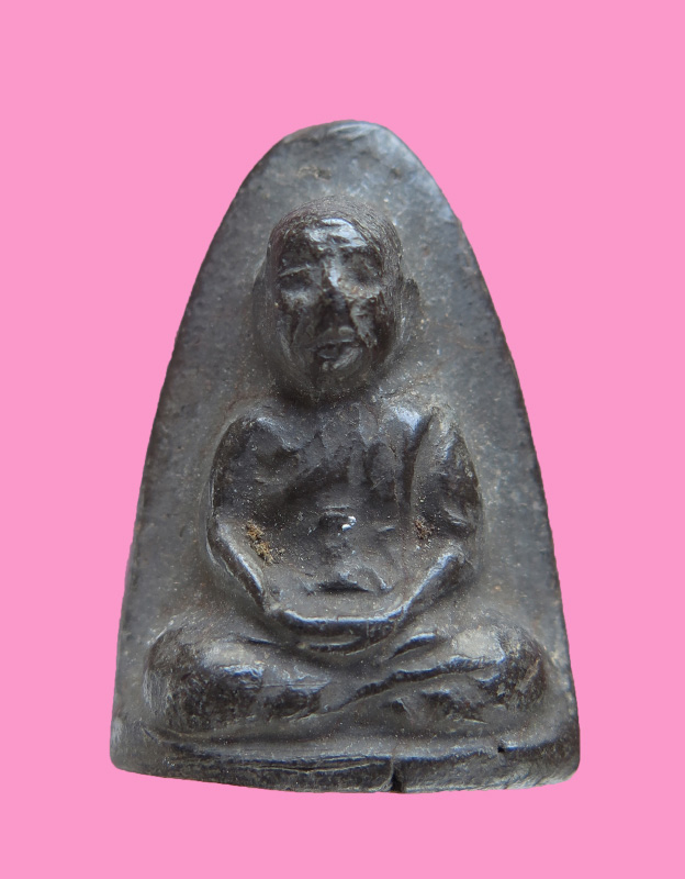 พระเนื้อดินกากยายักษ์ 