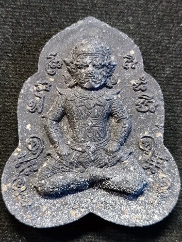 วัดเขาแหลม จ.สระแก้ว พระพิราพ หลวงปู่กาหลง เขี้ยวแก้ว  รุ่นไหว้ครู ปี 2550 เนื้อผงมหาพุทธคุณ