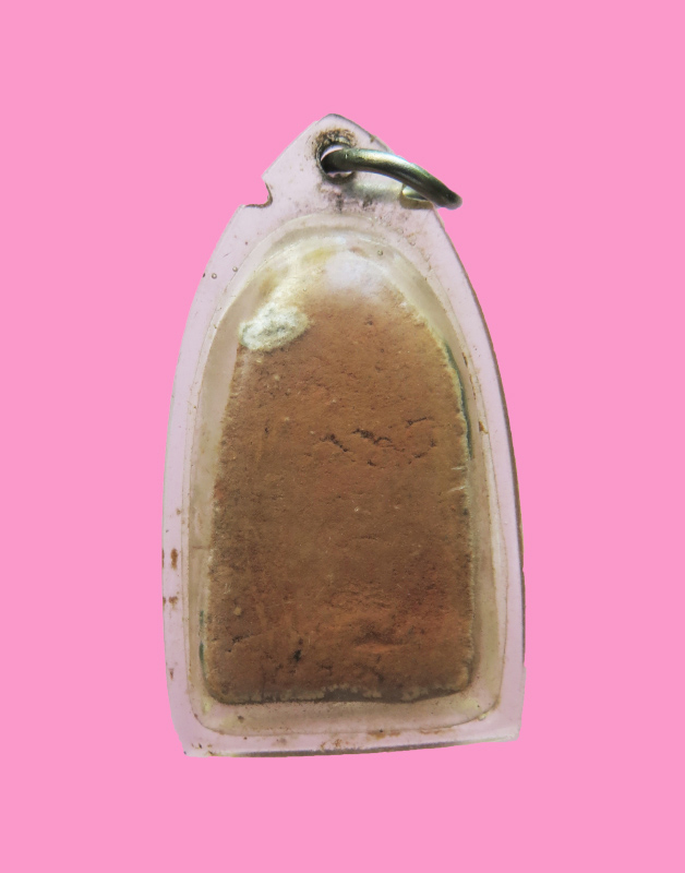 พระเนื้อดิน พิมพ์เล็บมือ เลี่ยมเก่า