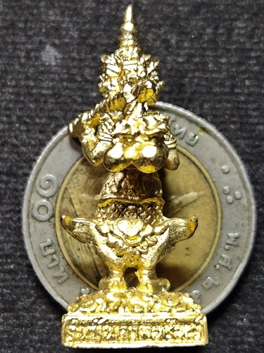 วัดมณีวงศ์ นครนายก ท้าวมหาราช รุ่น บันดาลทรัพย์ หลวงพี่ต่อ ปี2558