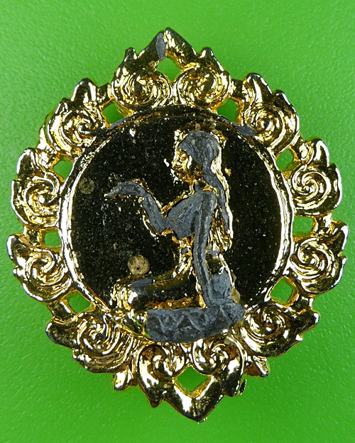 เหรียญนางกวักหลวงพ่อคำแสน วัดสวนดอก เชียงใหม่ .1615.