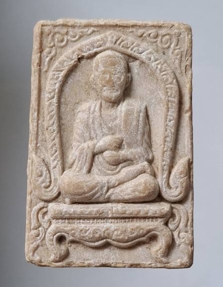 พระผงเก่าๆ พระลึกลับ กินตับสบายๆ พระแท้ๆไม่ทราบที่ หาวัดเอาเองครับ