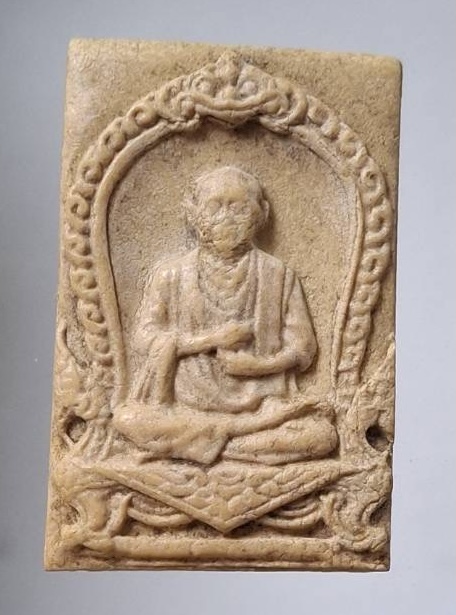 พระลึกลับ กินตับทั่วไทย เนื้อผง เก่าๆ ไม่ทราบที่