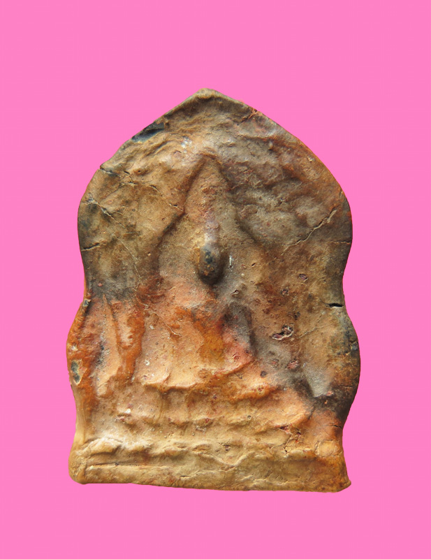 พระขุนแผน เนื้อดิน พิมพ์กรุมณเฑียร หลังเคยมียันต์