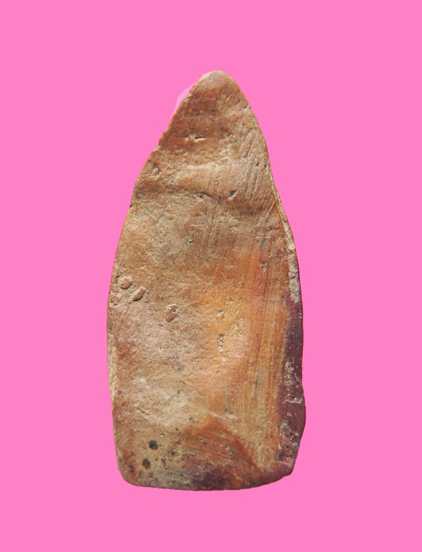 พระสรรค์ นั่งไหล่ตรง หลังปาด ข้างปาด