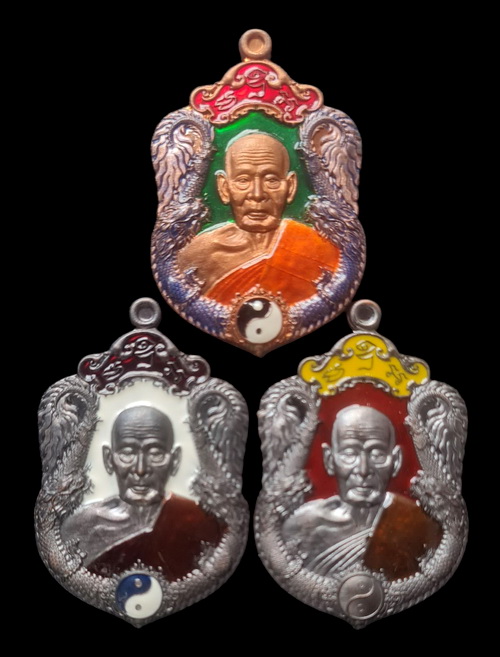 เคาะแรกแดง..มังกรพันล้าน ๖๓..รวม ๓ เหรียญ กล่องเดิม..ล.พ.พัฒน์ วัดห้วยด่วน จ.นครสวรรค์ / ส่ง ems