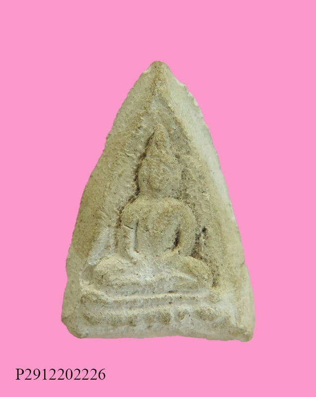 พระกลีบบัว เนื้อผง