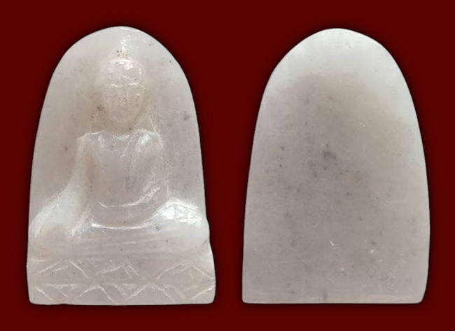 พระยอดขุนพล เนื้อหยกขาว หลวงพ่อขันธ์ วัดพระศรีอารย์ หลวงพ่ออุตตมะ วัดวังวิเวการามม ปลุกเสก ปี 2539 