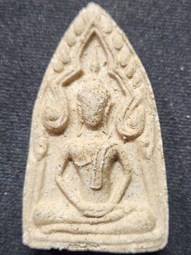 วัดบางกุฏีทอง จ.ปทุมธานี พระขุนแผนทรงพลใหญ่  หลวงพ่อชำนาญ  เนื้อว่าน