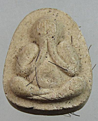 พระปิดตาผสมเส้นเกศา หลวงพ่อเกษม วัดม่วง จ.อ่างทอง