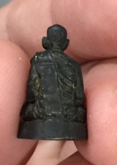 รูปหล่อ หลวงปู่ตี๋ วัดหลวงราชาวาส(12)