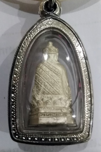 รูปหล่อเทพเจ้าไต๋ฮงกง วัดหัวลำโพง เนื้อเงิน เลี่ยมเงิน