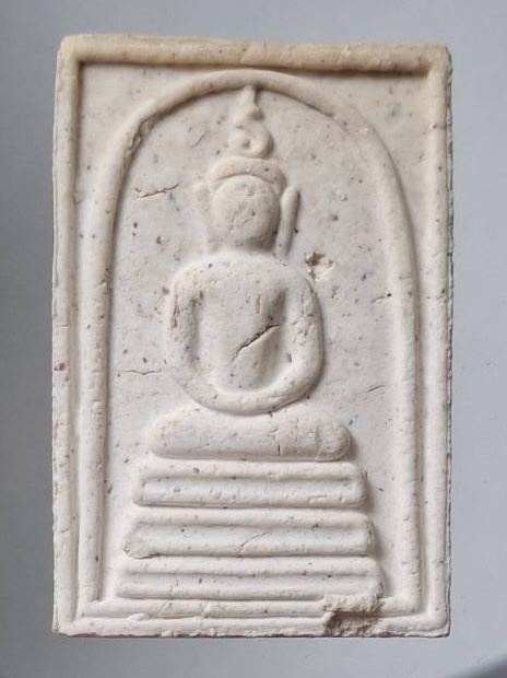 พระสมเด็จอรหัง หลวงพ่อหยอด วัดแก้วเจริญ จ.สมุทรสงคราม รุ่นอรหังเงินล้าน ปี2537