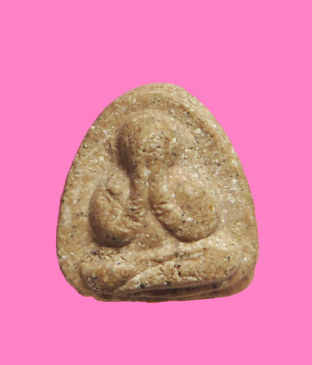 พระปิดตาเม็ดบัว เนื้อจัด