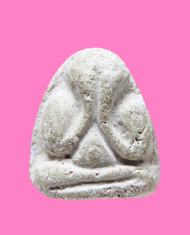 พระปิดตาหลังยันต์