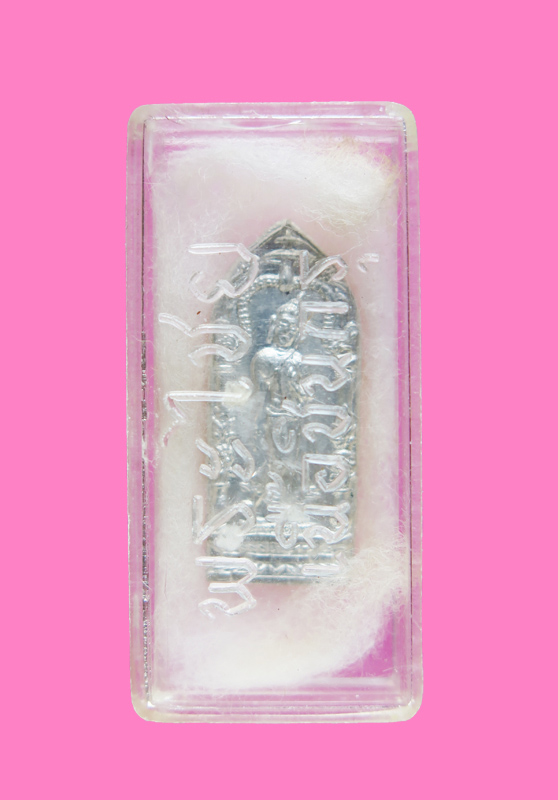 พระลีลากำแพงนิ้ว ลพ.ฑูรย์ วัดโพธิ์นิมิตร ตลาดพลู กทม. เนื้อชินเก่า กล่องเดิมจากวัด ปี 06