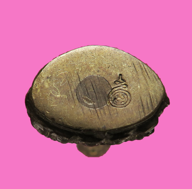 พระกริ่ง ไม่ทราบวัด มีโค๊ต มีจาร กริ่งดัง