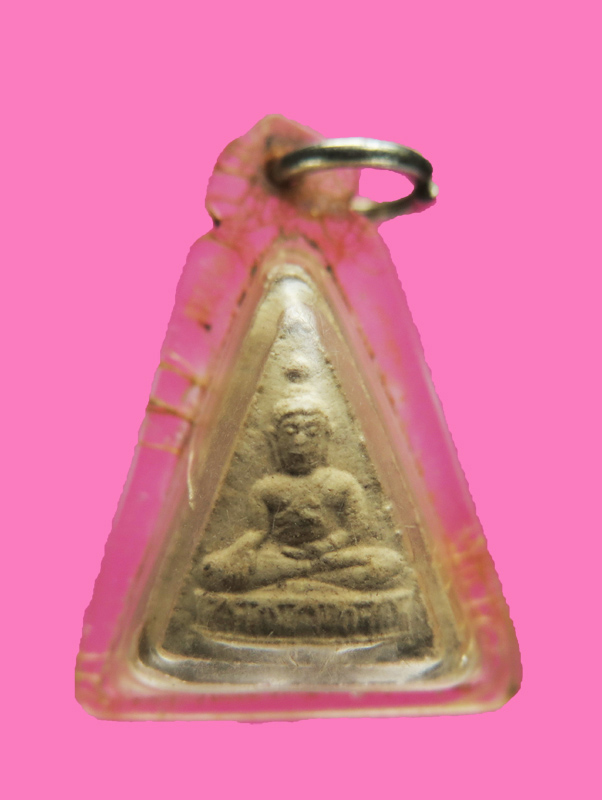 พระพุทธหน้าสวยๆ เก่าๆ ขนาดเล็ก (สูงประมาณ 1.2 ซม.)