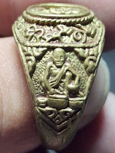  วัดไพรพัฒนา จ.ศรีสะเกษ  แหวน หลวงปู่สรวง เทวดาเดินดิน