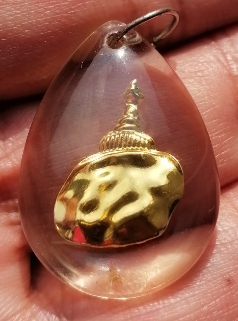 ล็อคเก็ตพระธาตุอินทร์แขวน บูชามาจากพม่า เคาะเดียว