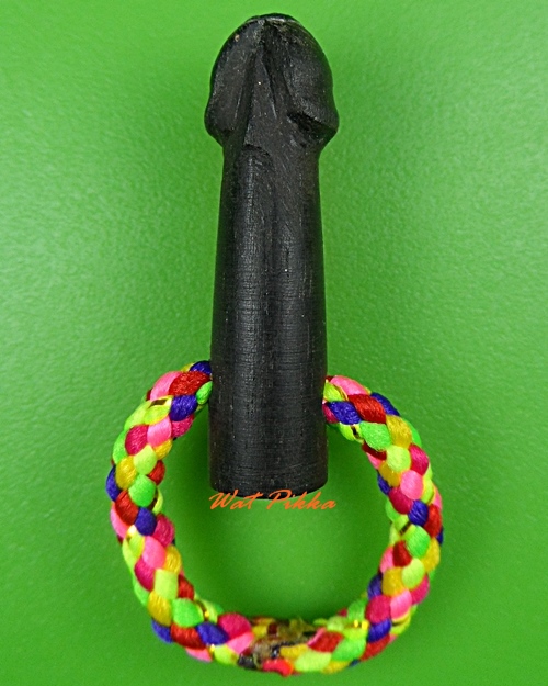 ปลัดขิกจิ๋วหลวงปู่สิงห์ วัดบ้านขี้เหล็ก ศรีสะเกษ .3879.