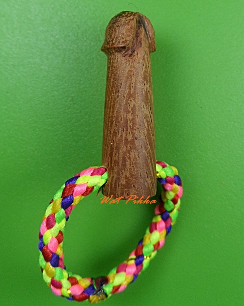 ปลัดขิกจิ๋วหลวงปู่สิงห์ วัดบ้านขี้เหล็ก ศรีสะเกษ .3881.