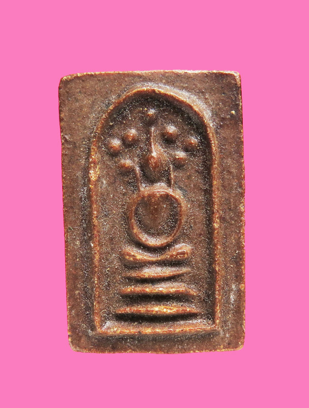 สมเด็จปรกโพธิ์ เจ็ดเม็ด เนื้อผงน้ำมัน เข้มจัด 