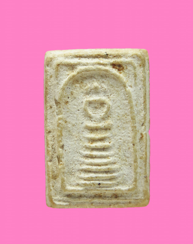 สมเด็จพิมพ์จิ๋ว ฐานเจ็ดชั้น เนื้อผงน้ำมัน ขนาดสูงประมาณ 1 ซม.