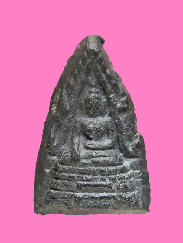 พระพุทธชินราช หลังยันต์ อกเลา เนื้อดิน