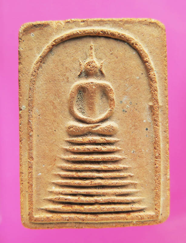 สมเด็จเก้าชั้น เนื้อดิน เก่า