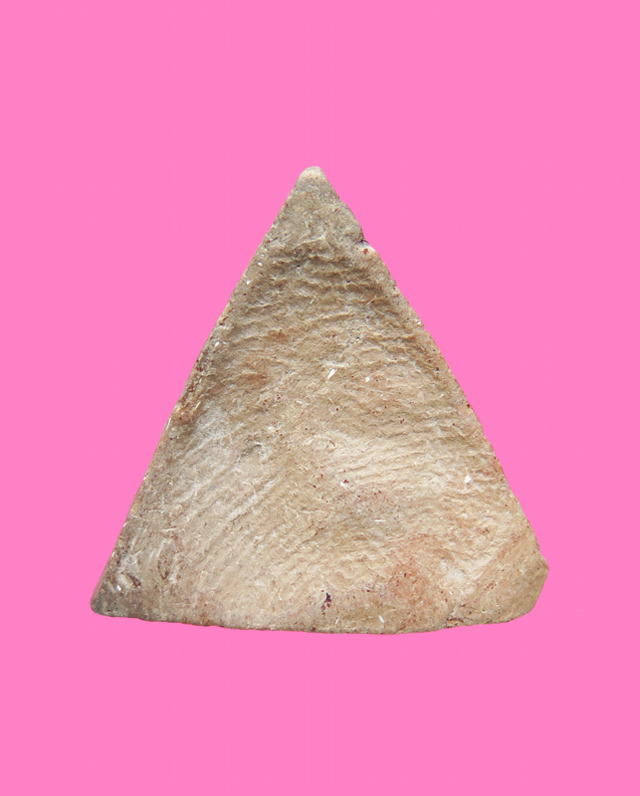 สมเด็จ สามเหลี่ยมด้านเท่า เนื้อดิน