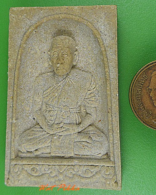 พระผงรูปเหมือนหลวงพ่อสวัสดิ์ วัดโพธิ์เทพประสิทธิ์ ลพบุรี .4155.