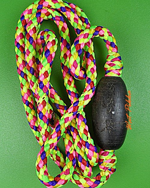 ลูกสะกดไม้พญางิ้วดำ "อิสวาสุ" หลวงปู่สิงห์ วัดบ้านขี้เหล็ก ศรีสะเกษ .4237.