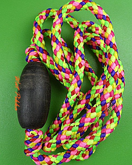 ลูกสะกดไม้พญางิ้วดำ "อิสวาสุ" หลวงปู่สิงห์ วัดบ้านขี้เหล็ก ศรีสะเกษ .4237.